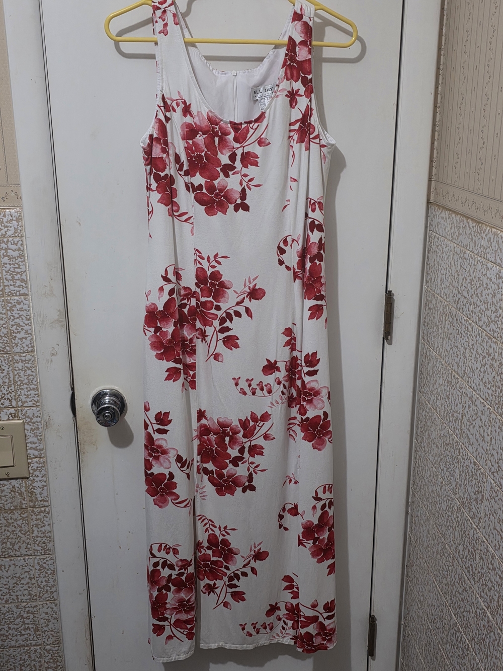 Vintage-Inspired Floral Column Maxi Dress